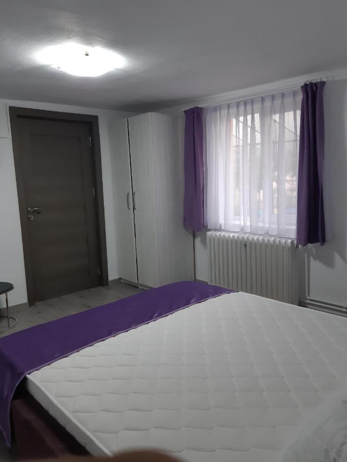 Apartament Magnolia Nearby City Center With Parking Hermannstadt Exterior foto